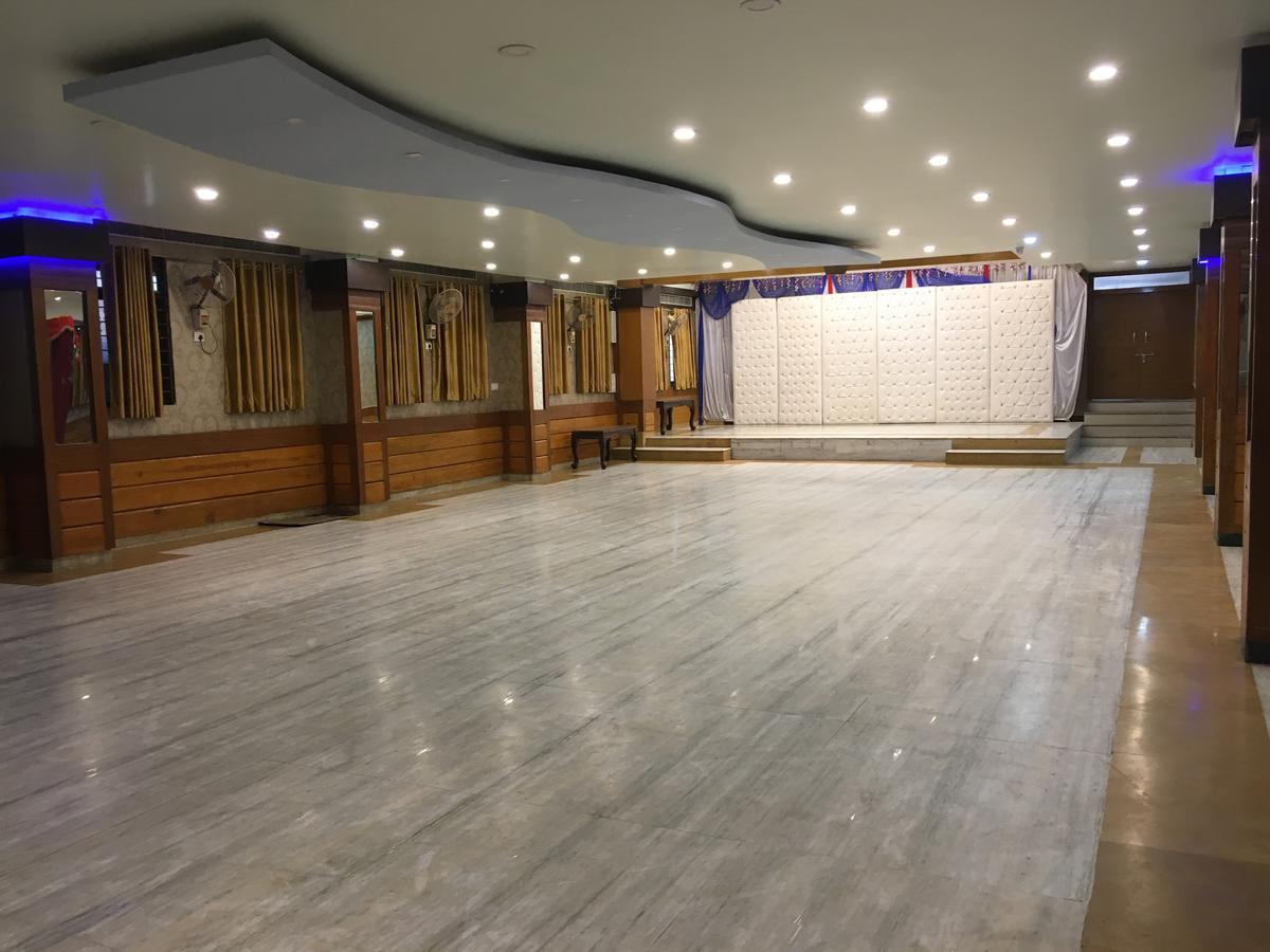 Hotel Kailash Presidency Bhópál Exteriér fotografie